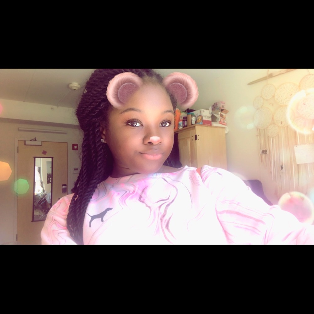 Meet your Posher, Shontea
